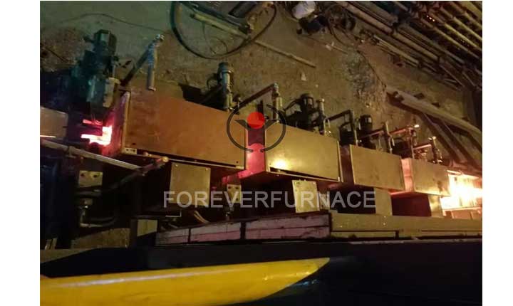 Technical solutions of steel plate hardening and tempering furnace